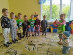 С праздником весны и труда