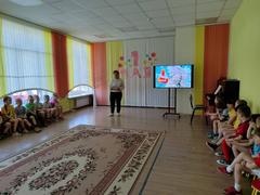 С праздником весны и труда