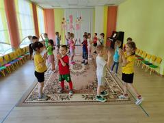 С праздником весны и труда