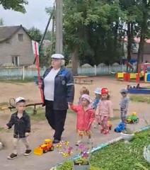 Театрализованное праздничное шествие в детском саду. С Днём независимости Республика Беларусь!