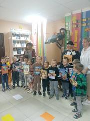 Пешеходная  экскурсия в библиотеку