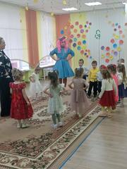 С наступающим 8 марта